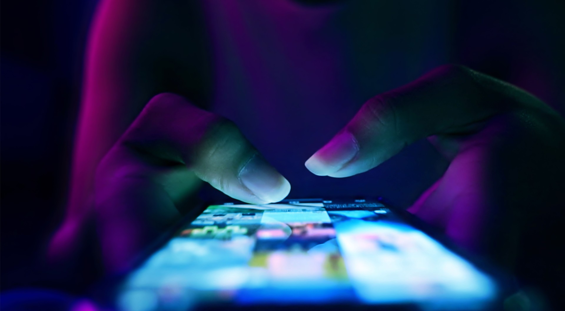 Telephone, Mobile Phone, Hand, Smart Phone, Template,Social media,Social, media, Marketing, , Social Media, Engagement, Post - Structure, Advertising, Social Issues, Technology,The Media, Social Issues, Social Media Followers, Like Button, Scrolling